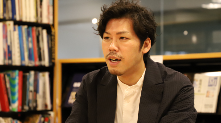 現場監督で処世術を、ホストクラブで購買心理を学ぶ