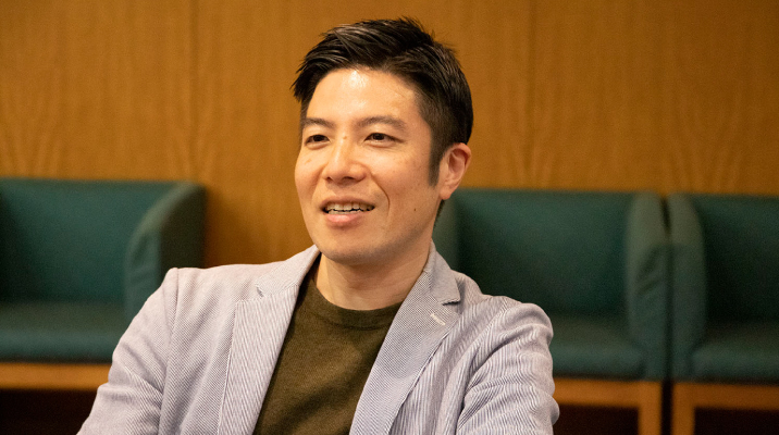 人事サラリーマンからクリエイターへ 「社内ラジオ」で切り拓く自分の生き方