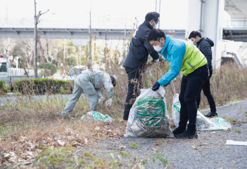 草刈りも始めました！