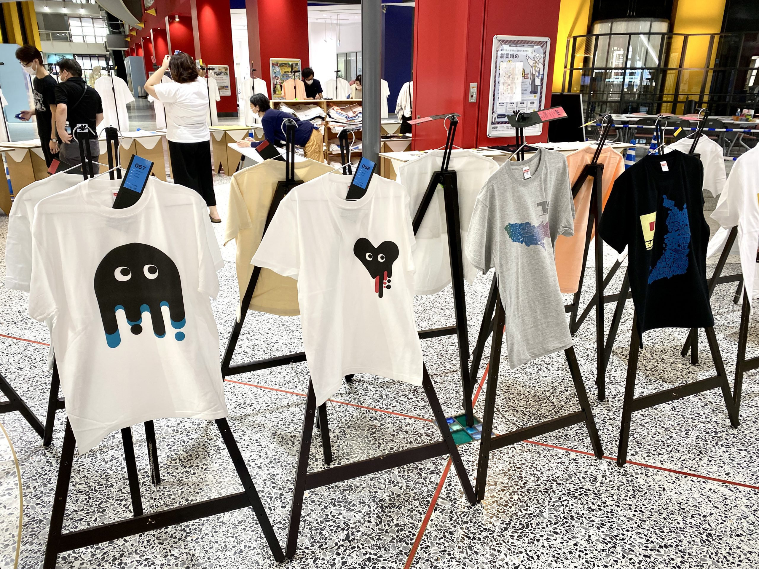 大阪で活動するクリエイターのTシャツがずらり！ | クリエイターに特化